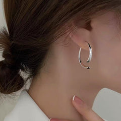 18K Gold-plated Simple Line Curved Earrings