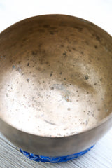 Singing Bowls Antique Singing Bowl Root Chakra 140Hz oldbowl631
