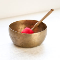 Singing Bowls Antique Singing Bowl Sacral Chakra 148Hz oldbowl617