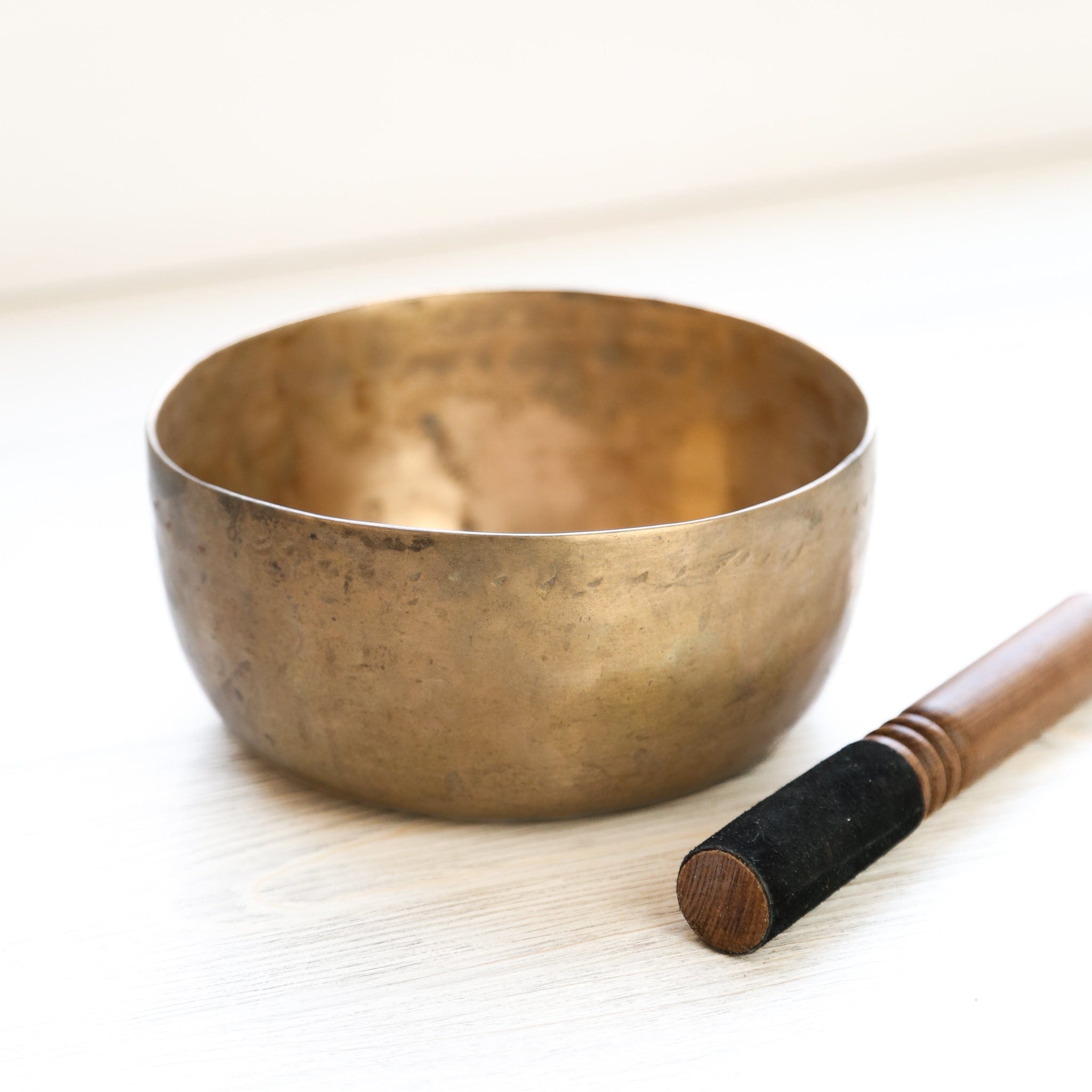 Singing Bowls Antique Singing Bowl Solar Plexus Chakra 167Hz oldbowl618