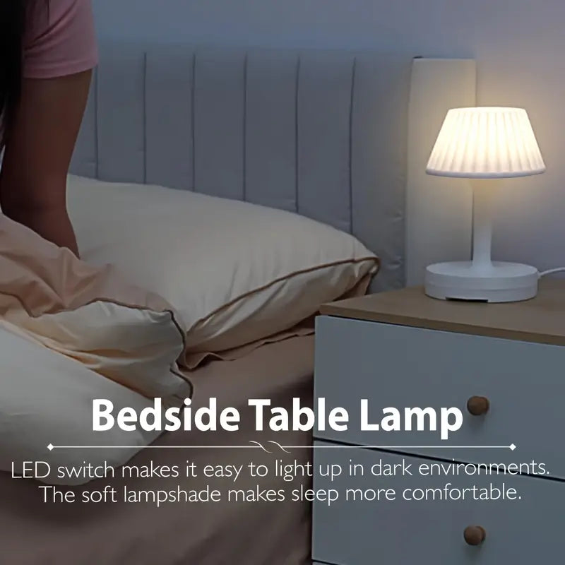 Multifunctional desk lamp