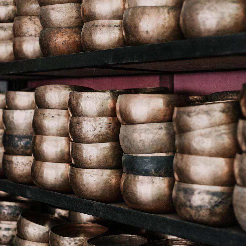 Singing Bowls Default A Collection of Very Old Tarvati Singing Bowls oldbowl14